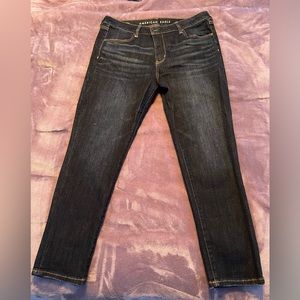 American Eagle Hi-Rise Jegging. Size 18 Short. Dark Denim